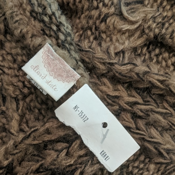 NWT Altar'd State scarf - Picture 4 of 5